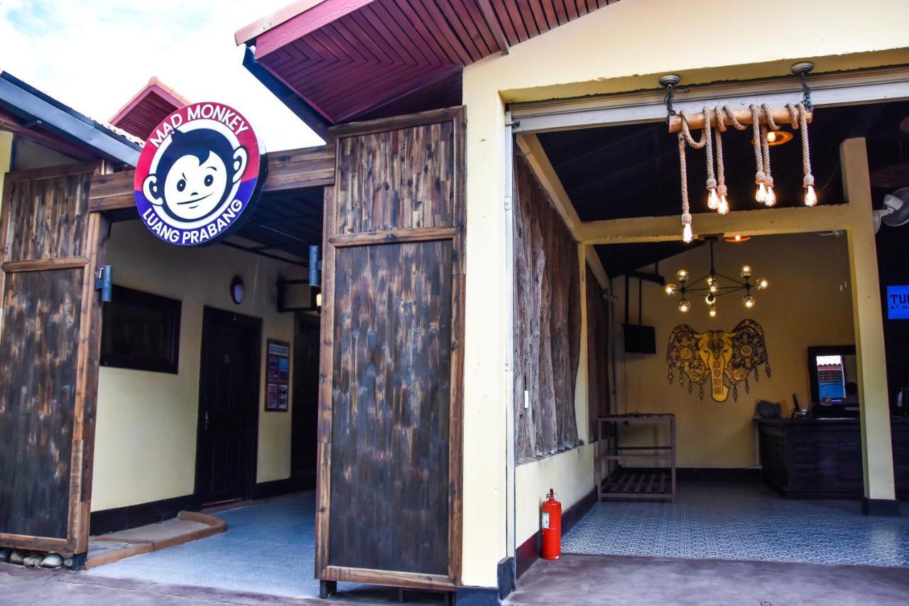 Mad Monkey Luang Prabang (Adults Only) Hostel Buitenkant foto