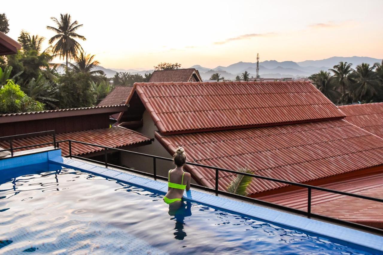 Mad Monkey Luang Prabang (Adults Only) Hostel Buitenkant foto